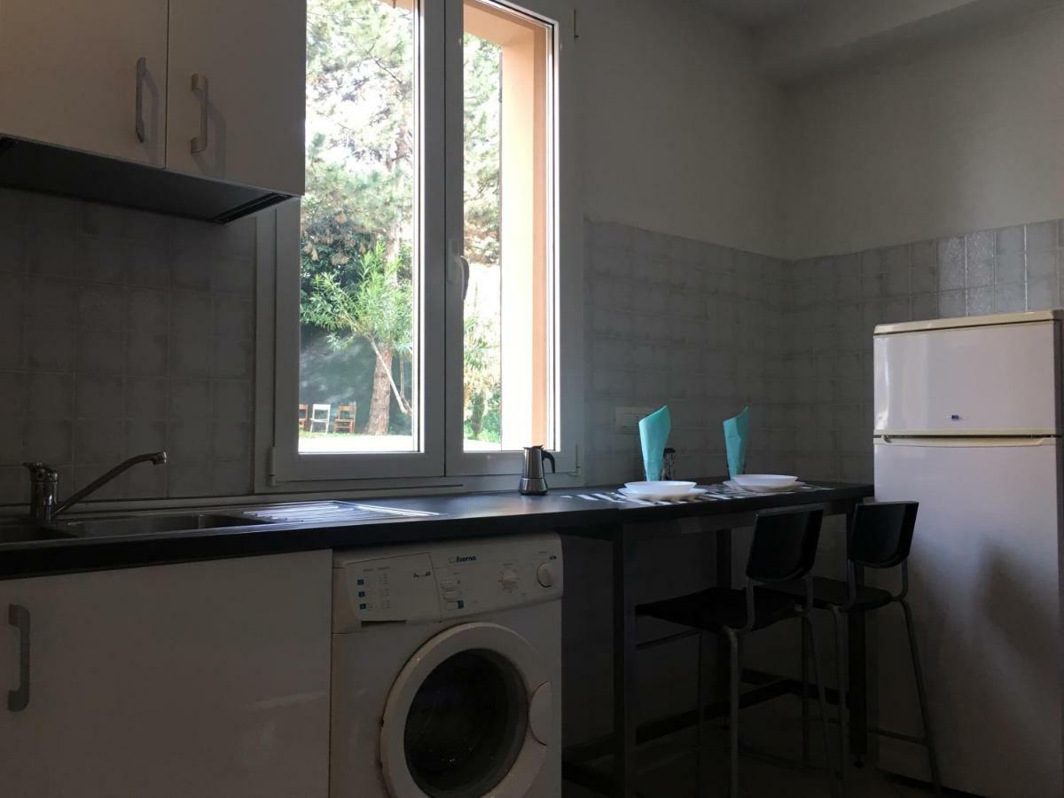 Tra S.Orsola E Fiera Bolonha Exterior foto