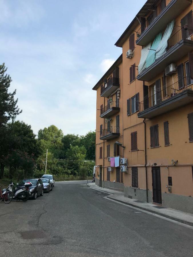 Tra S.Orsola E Fiera Bolonha Exterior foto